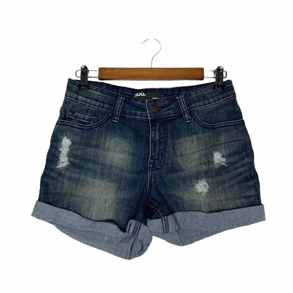 BDG | The Shortie Denim Distress Shorts